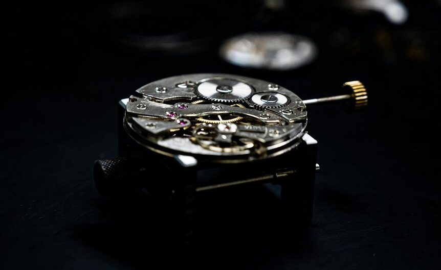 automatic watch mechanics explained